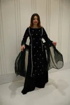 EMBELLISHED LONG KURTA WITH GHARARA