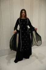 EMBELLISHED LONG KURTA WITH GHARARA